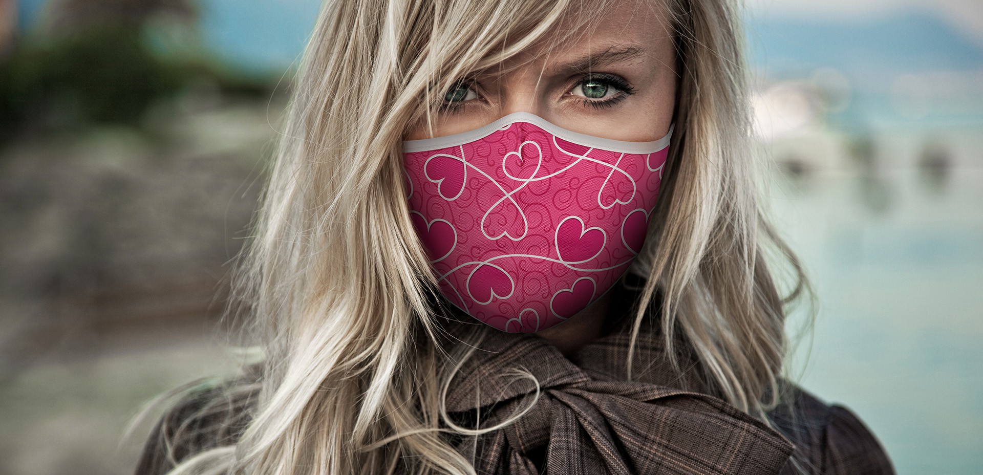 WOMAN MASK